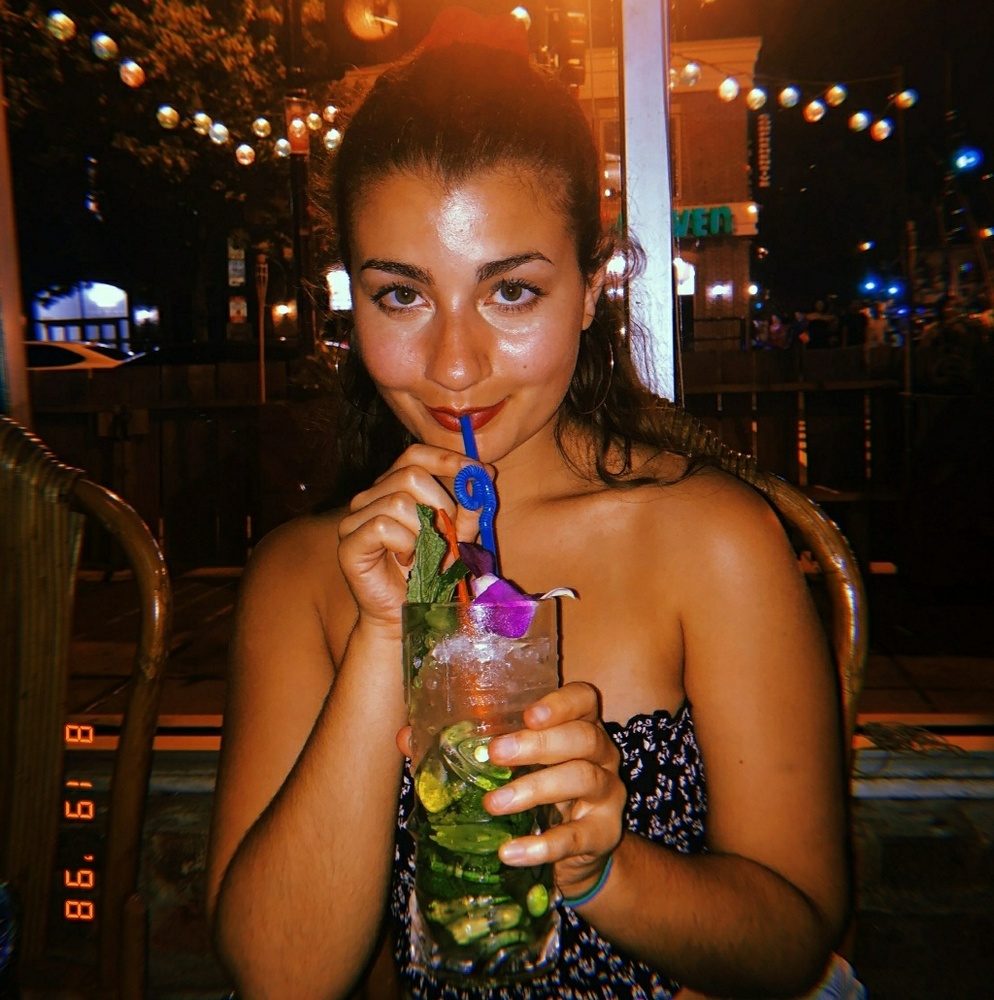 Meet your Posher, Danielle